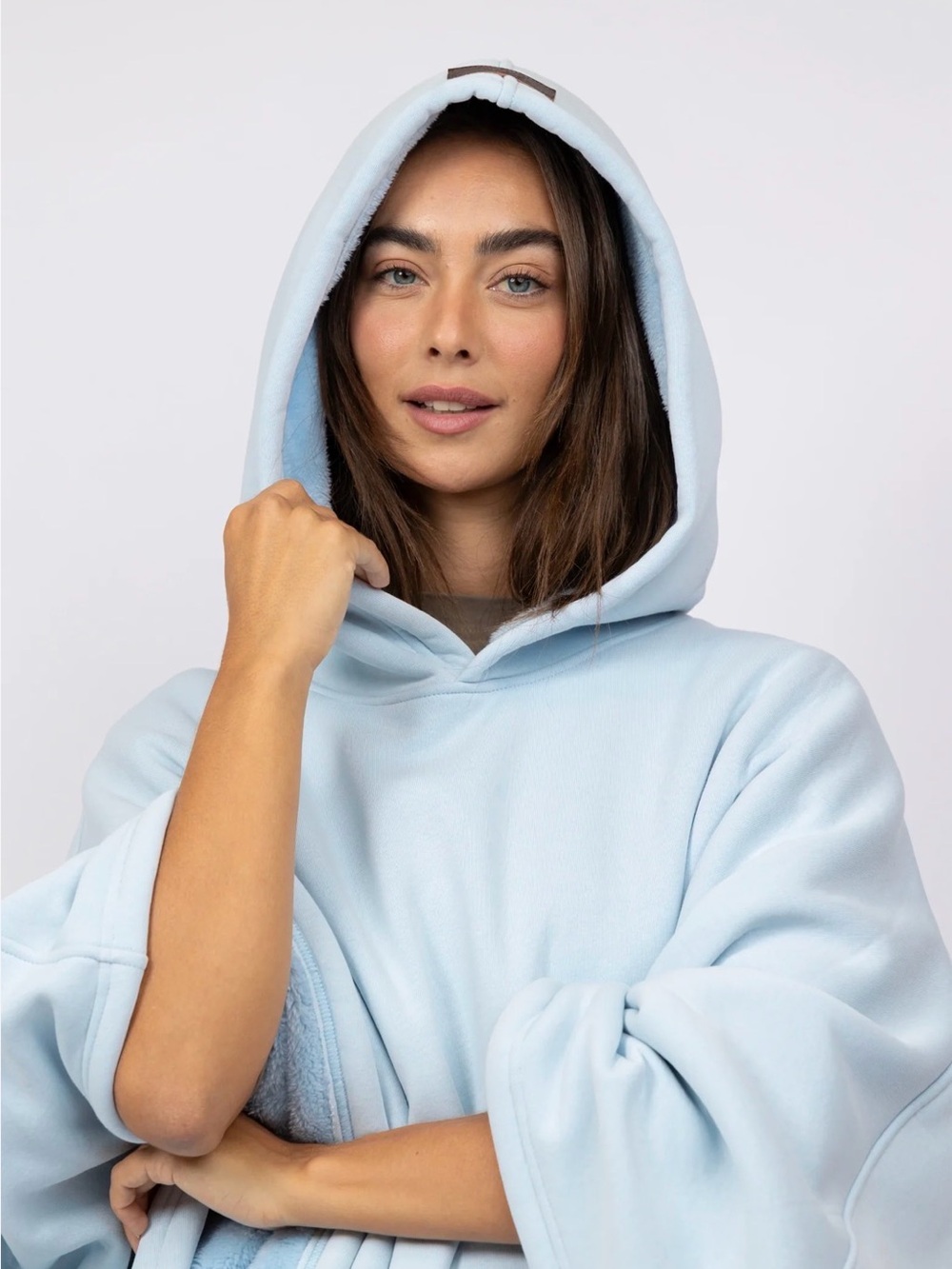 “The Eden Hoodie” Light Blue Hooded Fleece Weighted Blanket - Picture 4 of 7